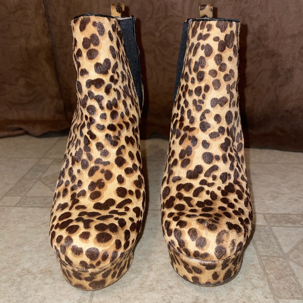 Vince Camuto Leopard Print Platform Heels